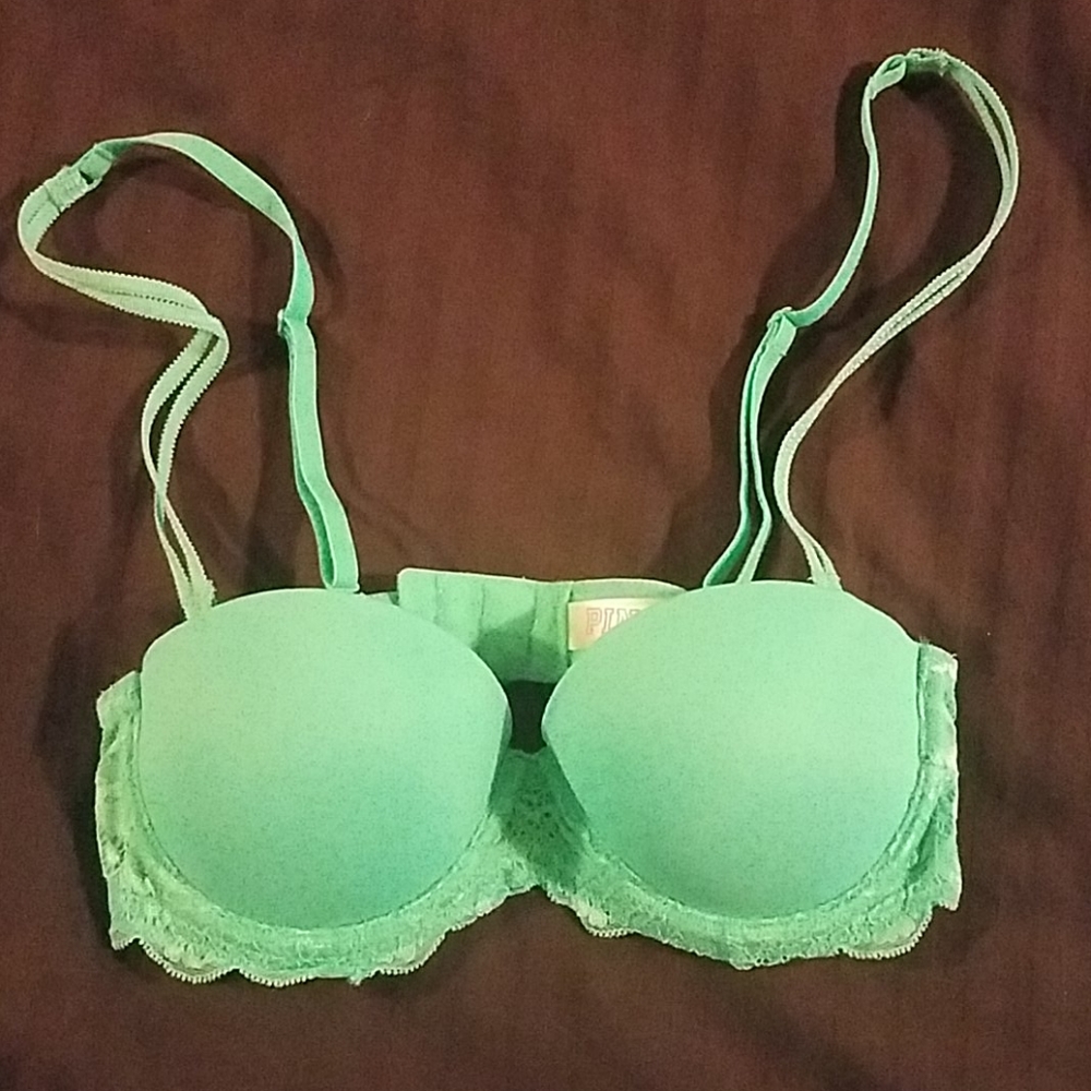 NWOT VS Pink Convertible Push-Up Bra